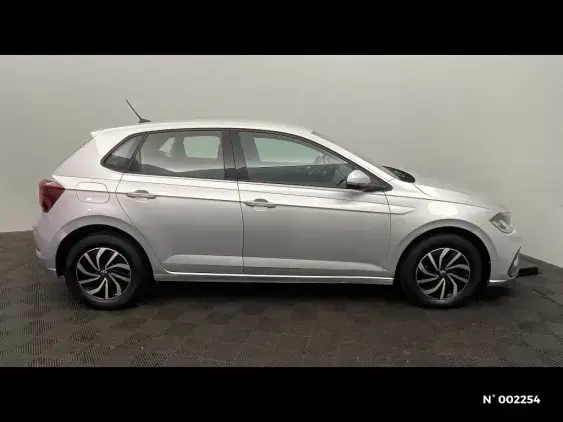 VOLKSWAGEN POLO VI - voiture d'occasion - Photo 5