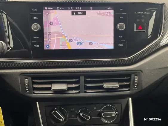 VOLKSWAGEN POLO VI - voiture d'occasion - Photo 13