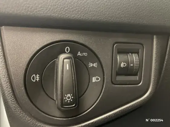 VOLKSWAGEN POLO VI - voiture d'occasion - Photo 15