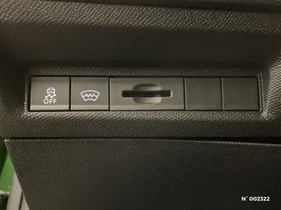 PEUGEOT 308 III - voiture d'occasion - Photo 14