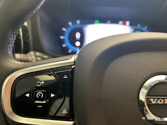 VOLVO XC60 II - voiture d'occasion - Photo 26