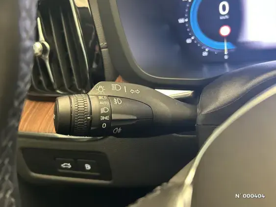 VOLVO XC60 II - voiture d'occasion - Photo 28