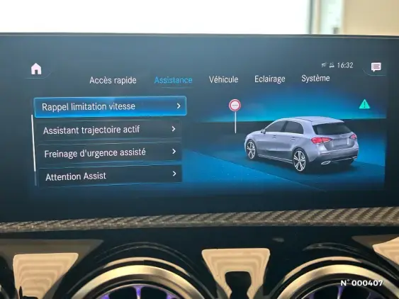 MERCEDES CLASSE A IV - voiture d'occasion - Photo 33