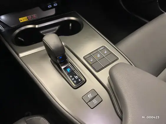 LEXUS UX - voiture d'occasion - Photo 31