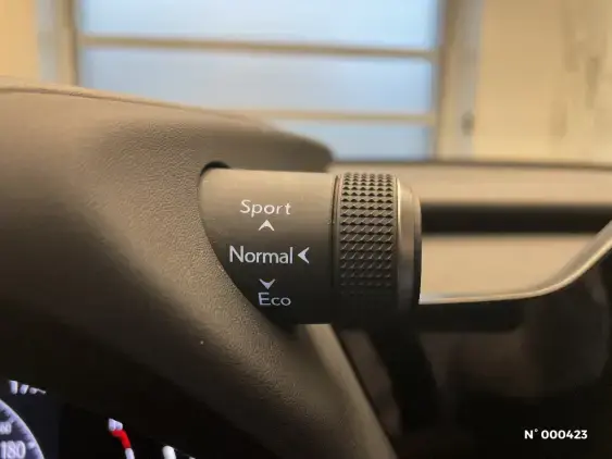 LEXUS UX - voiture d'occasion - Photo 38