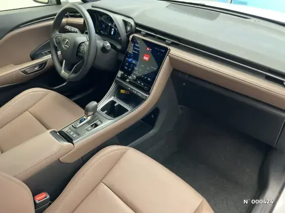 LEXUS LBX - voiture d'occasion - Photo 10