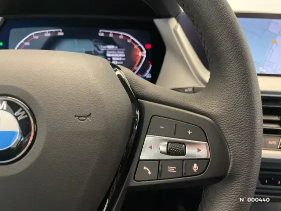 BMW SERIE 1 F40 - voiture d'occasion - Photo 26