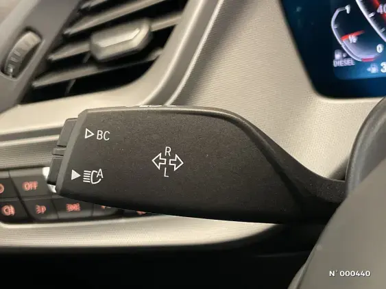 BMW SERIE 1 F40 - voiture d'occasion - Photo 28