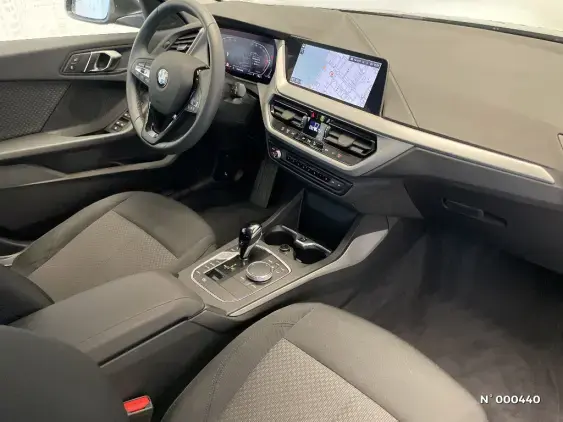 BMW SERIE 1 F40 - voiture d'occasion - Photo 10