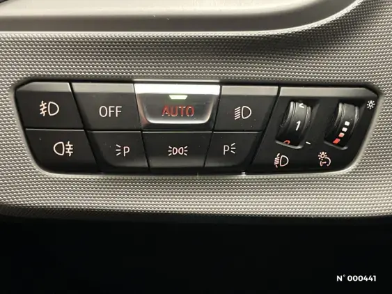 BMW SERIE 1 F40 - voiture d'occasion - Photo 35