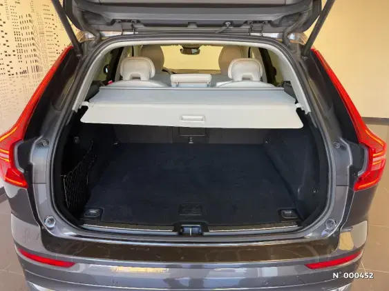 VOLVO XC60 II - voiture d'occasion - Photo 7