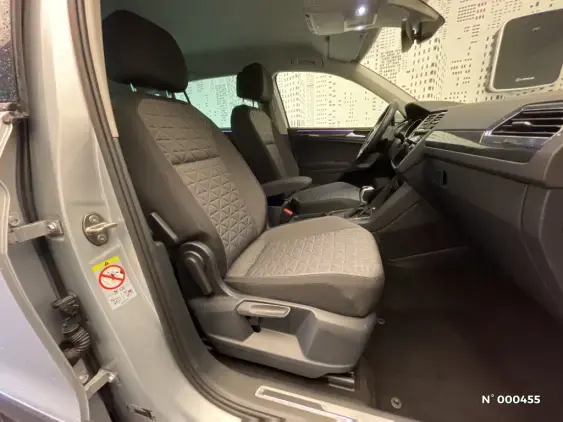 VOLKSWAGEN TIGUAN II - voiture d'occasion - Photo 10