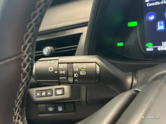 LEXUS UX - voiture d'occasion - Photo 28