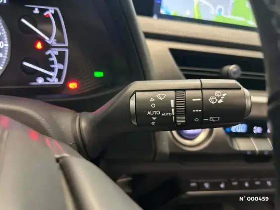 LEXUS UX - voiture d'occasion - Photo 29