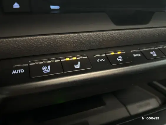 LEXUS UX - voiture d'occasion - Photo 31