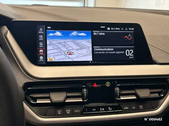 BMW SERIE 1 F40 - voiture d'occasion - Photo 13