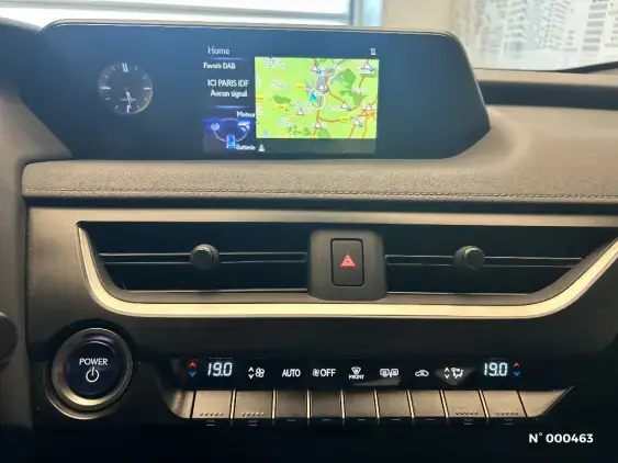 LEXUS UX - voiture d'occasion - Photo 13