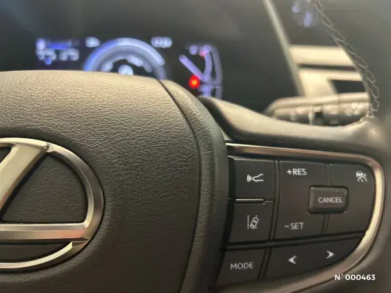 LEXUS UX - voiture d'occasion - Photo 26