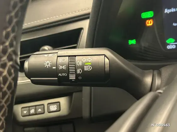 LEXUS UX - voiture d'occasion - Photo 27