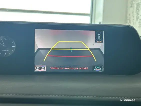 LEXUS UX - voiture d'occasion - Photo 14