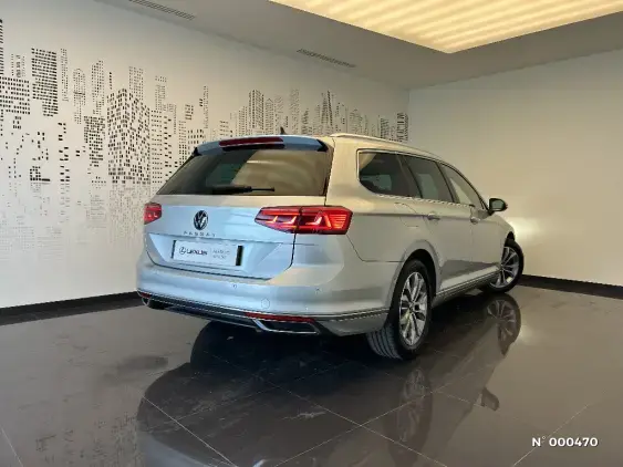 VOLKSWAGEN PASSAT SW IX - voiture d'occasion - Photo 4