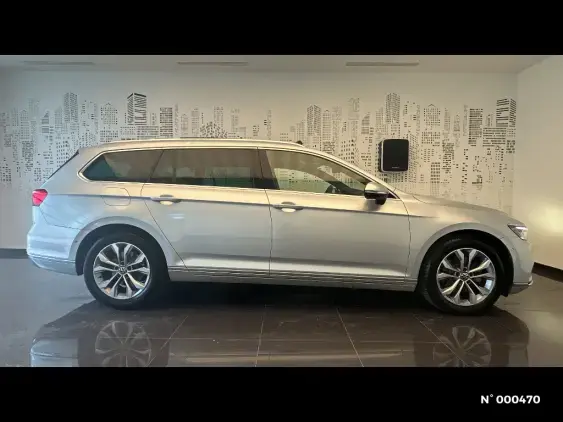 VOLKSWAGEN PASSAT SW IX - voiture d'occasion - Photo 5