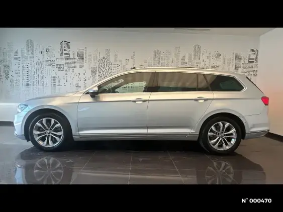 VOLKSWAGEN PASSAT SW IX - voiture d'occasion - Photo 2