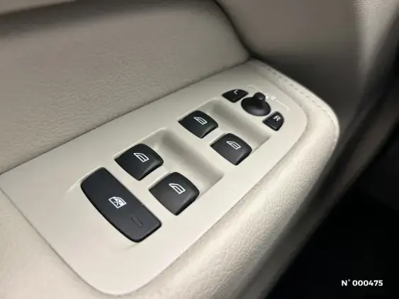 VOLVO XC60 II - voiture d'occasion - Photo 15