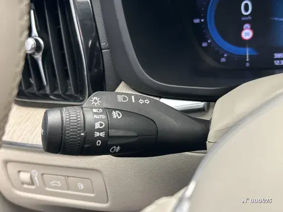 VOLVO XC60 II - voiture d'occasion - Photo 28