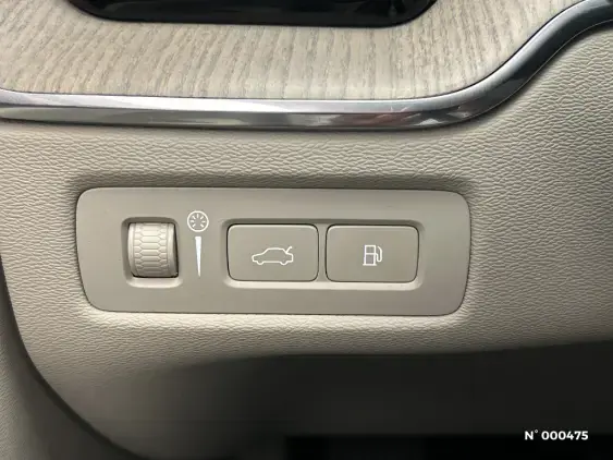 VOLVO XC60 II - voiture d'occasion - Photo 30