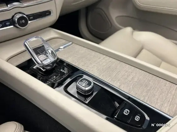 VOLVO XC60 II - voiture d'occasion - Photo 33