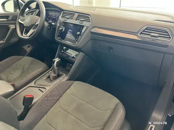VOLKSWAGEN TIGUAN II - voiture d'occasion - Photo 10