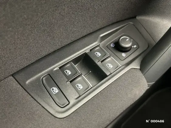 VOLKSWAGEN TIGUAN II - voiture d'occasion - Photo 15