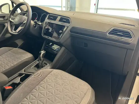 VOLKSWAGEN TIGUAN II - voiture d'occasion - Photo 10