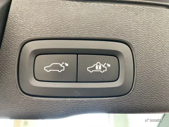 VOLVO XC60 II - voiture d'occasion - Photo 35