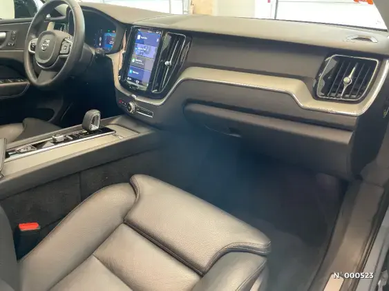 VOLVO XC60 II - voiture d'occasion - Photo 10