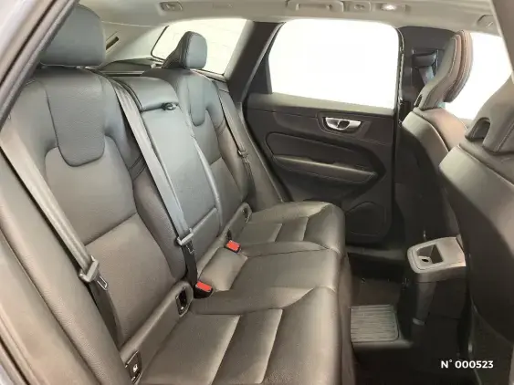 VOLVO XC60 II - voiture d'occasion - Photo 11