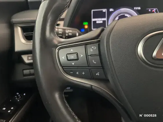 LEXUS UX - voiture d'occasion - Photo 26