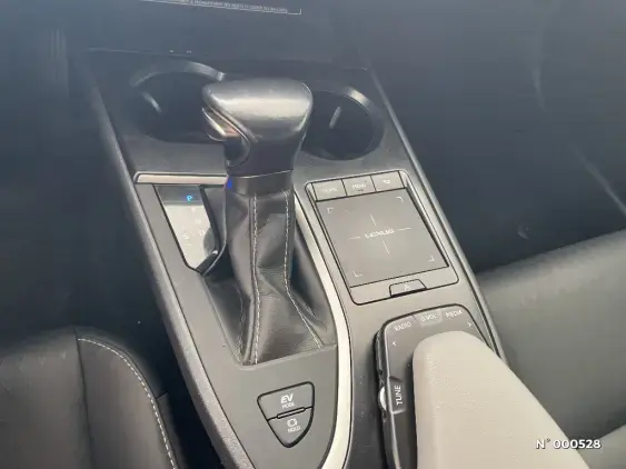 LEXUS UX - voiture d'occasion - Photo 30