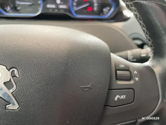 PEUGEOT 2008 - voiture d'occasion - Photo 27