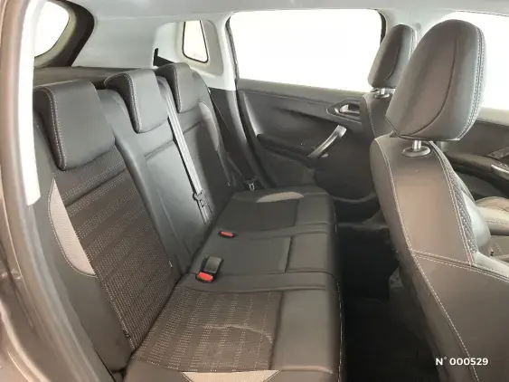 PEUGEOT 2008 - voiture d'occasion - Photo 11