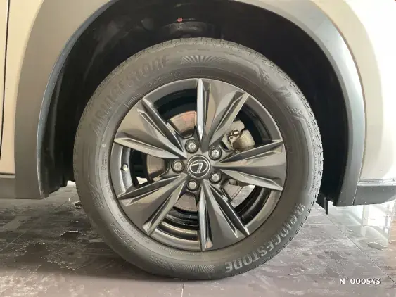 LEXUS UX - voiture d'occasion - Photo 8