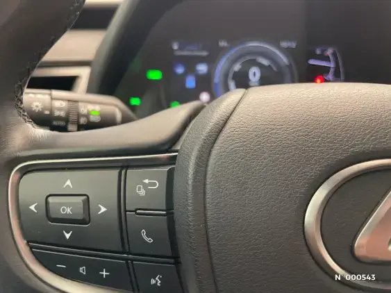 LEXUS UX - voiture d'occasion - Photo 26