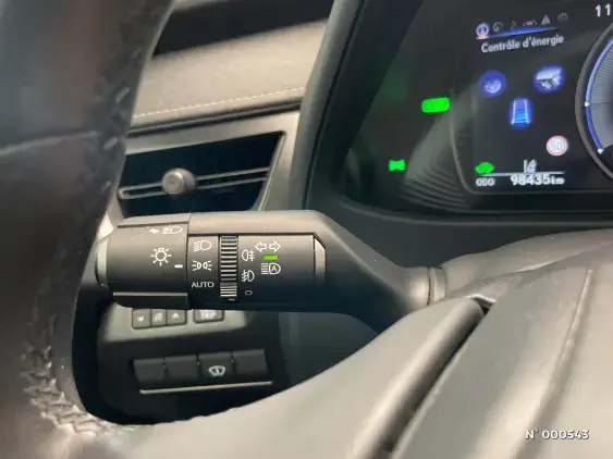 LEXUS UX - voiture d'occasion - Photo 28