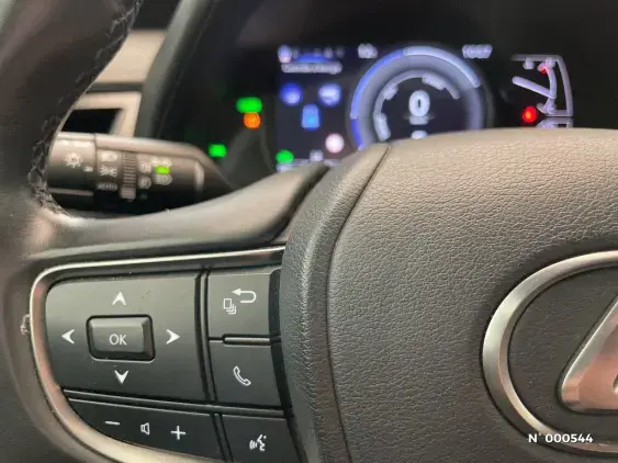LEXUS UX - voiture d'occasion - Photo 25