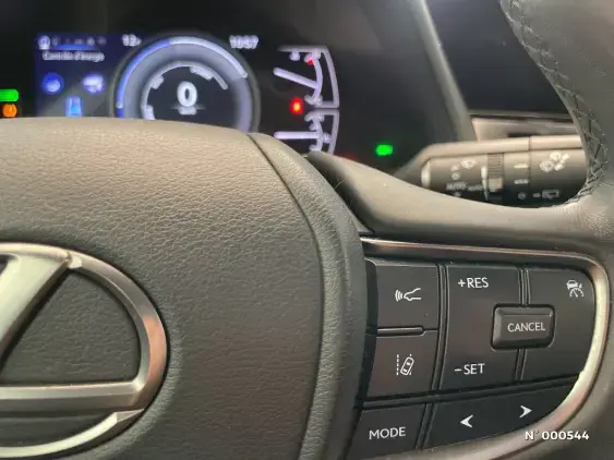 LEXUS UX - voiture d'occasion - Photo 26