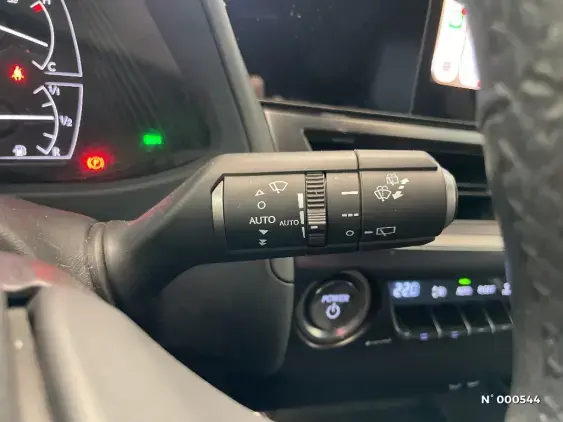LEXUS UX - voiture d'occasion - Photo 28