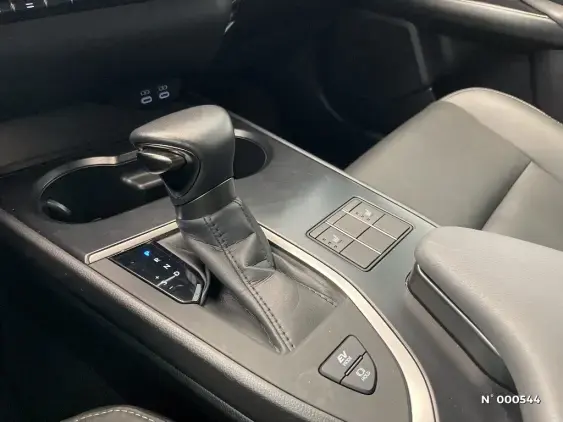 LEXUS UX - voiture d'occasion - Photo 29