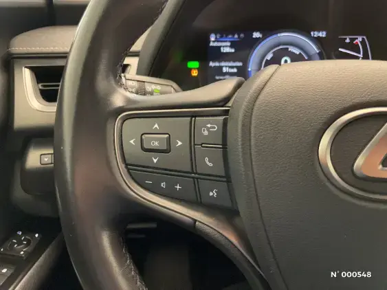 LEXUS UX - voiture d'occasion - Photo 24