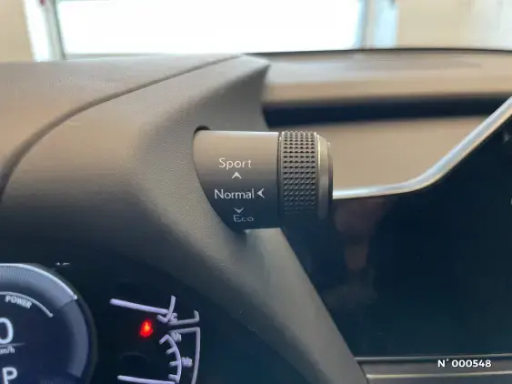 LEXUS UX - voiture d'occasion - Photo 31
